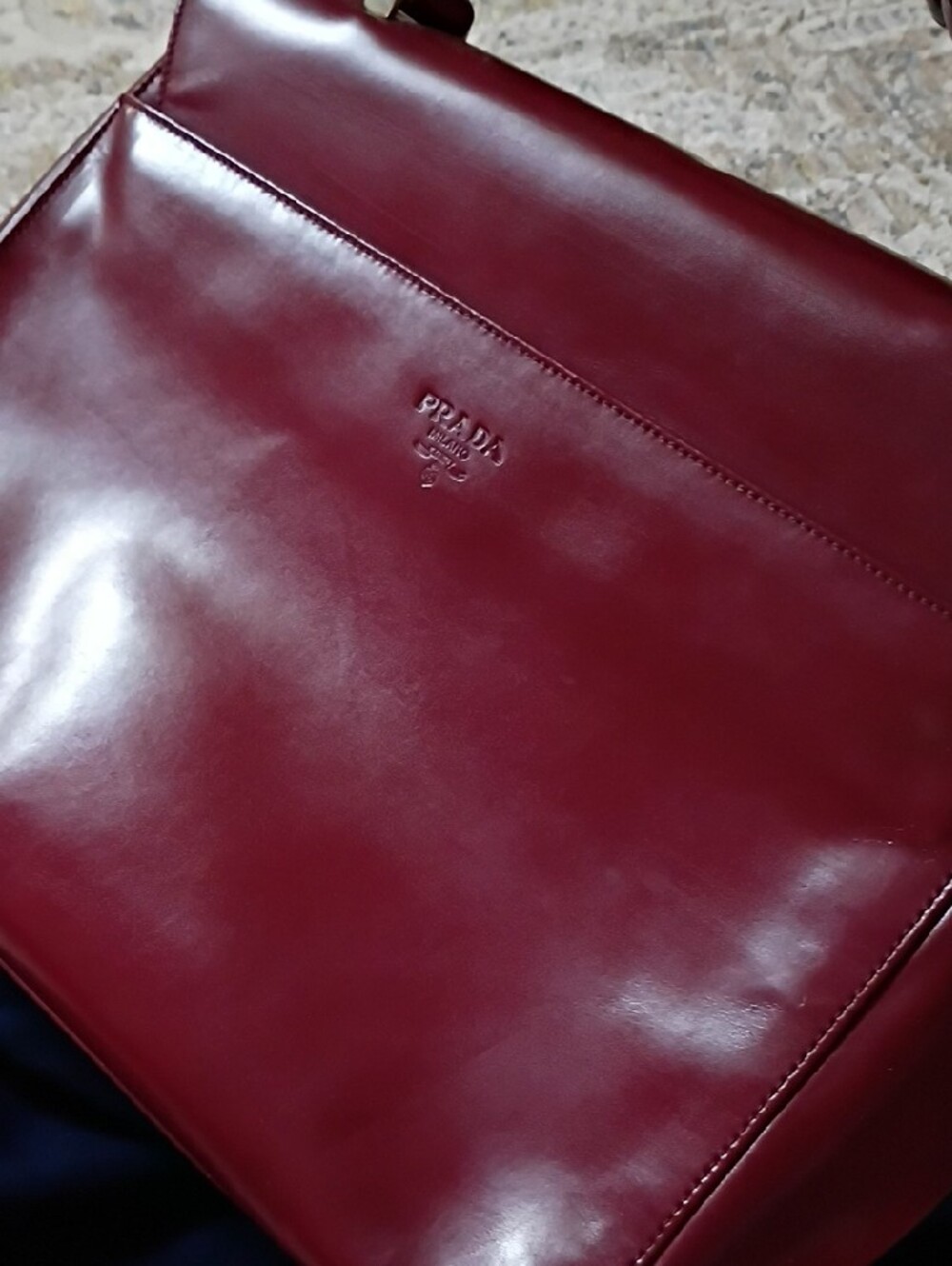 Prada Vitello Lissato Top Handle Bag in a rich Borolo (burgandy) - Picture 7 of 11